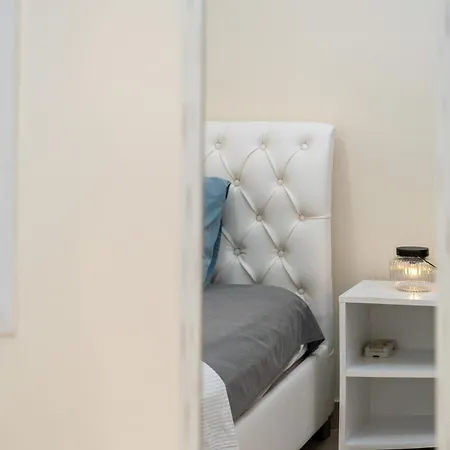 Rotonda Lux Apt Salonic Exterior foto
